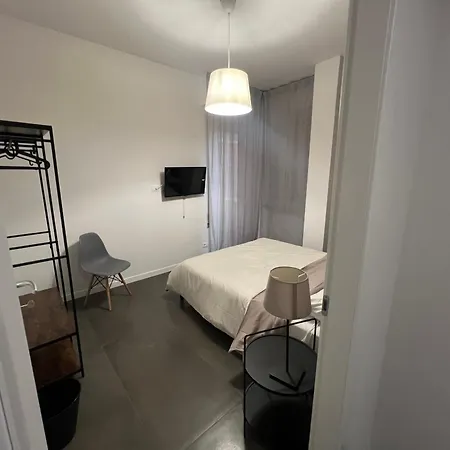 Manaroomsmasini Penzion Boloňa